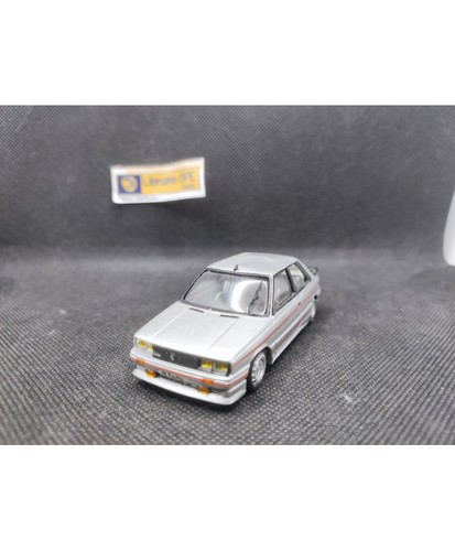 Renault 11 turbo - ▄▀▄,